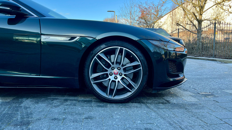 Jaguar F-Type 5.0 P450 Supercharged V8 R-Dynamic 2dr Auto AWD Petrol Coupe